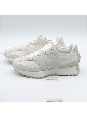 NEW Size 7.5 Women's New Balance 327 Suede Sneakers WS327LCB Sea Salt